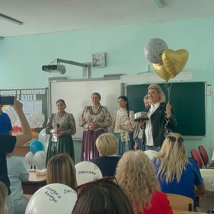 День учителя - праздник, который отмечают по всей России