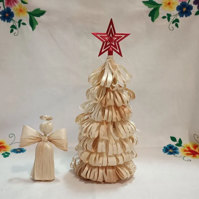 Новогодние игрушки из талаша