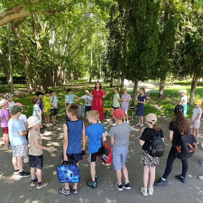 час рисунка "Красота родной земли".