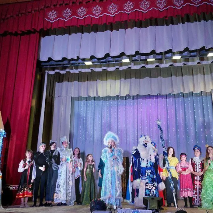 "В Новый год за сказками"