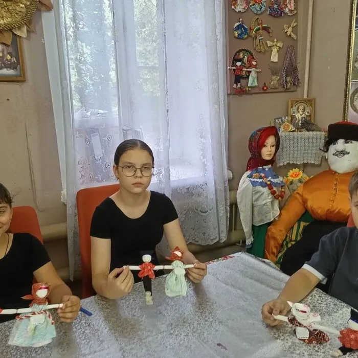 творческая мастерская по выполнению "Неразлучников".