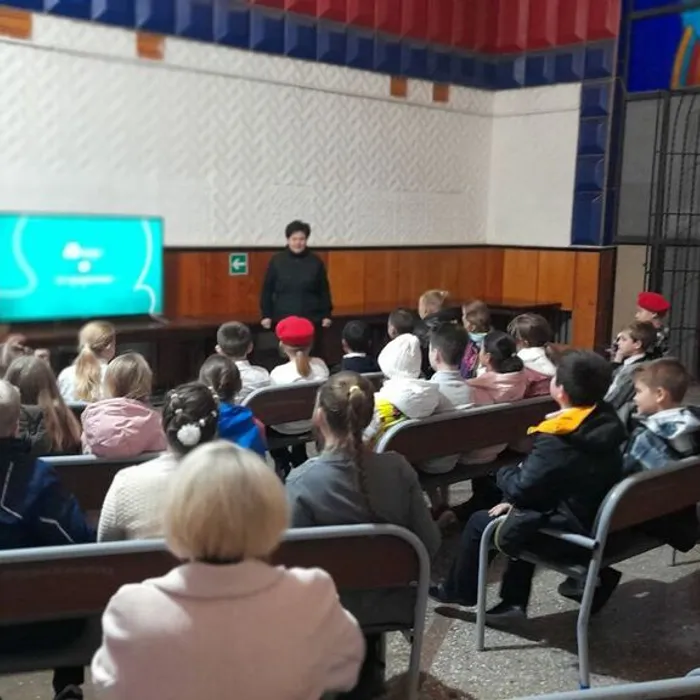 «С детства дружбой дорожи».
